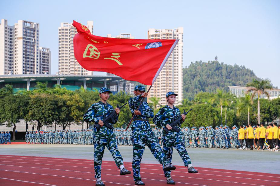 绵阳师范学院军训服图片