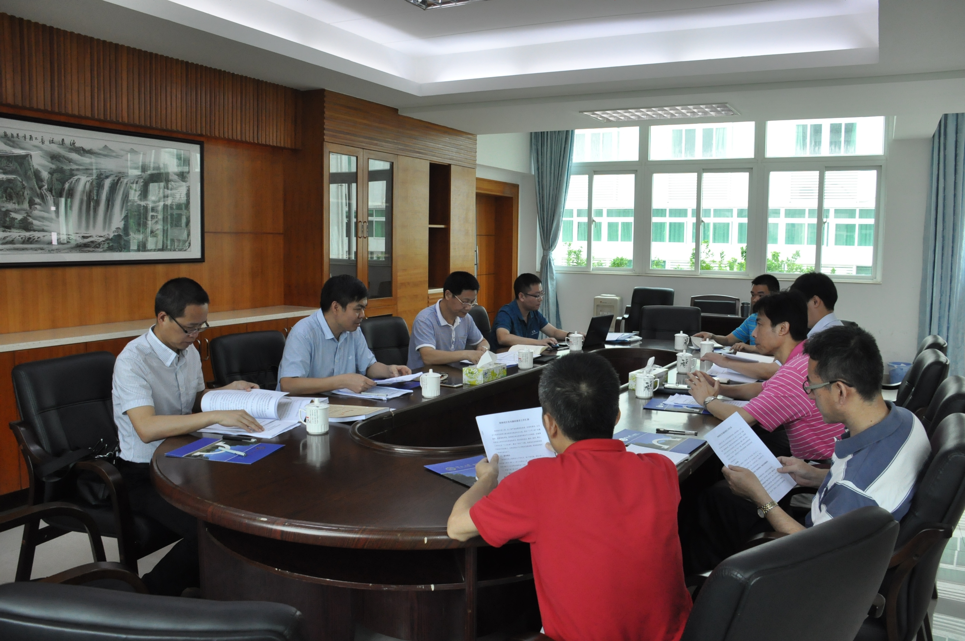 学校纪委调研校区党风廉政建设工作